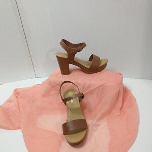 New Soda Womens 7.5 Open Toe  Block Heel Platform Sandal Ankle Strap Brown